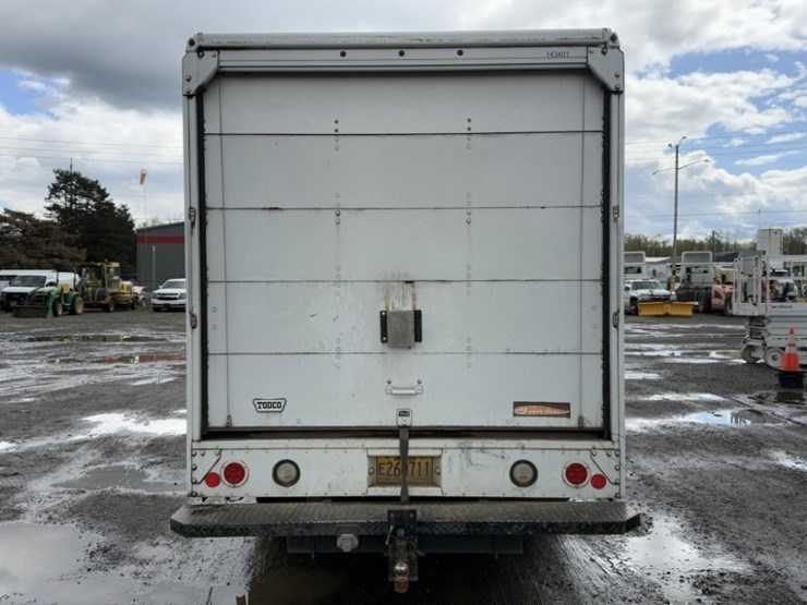 2014-freightliner-mt45-image-5