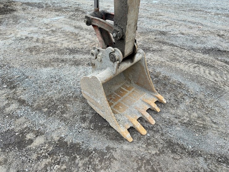 2004-kubota-kx121-3-image-13