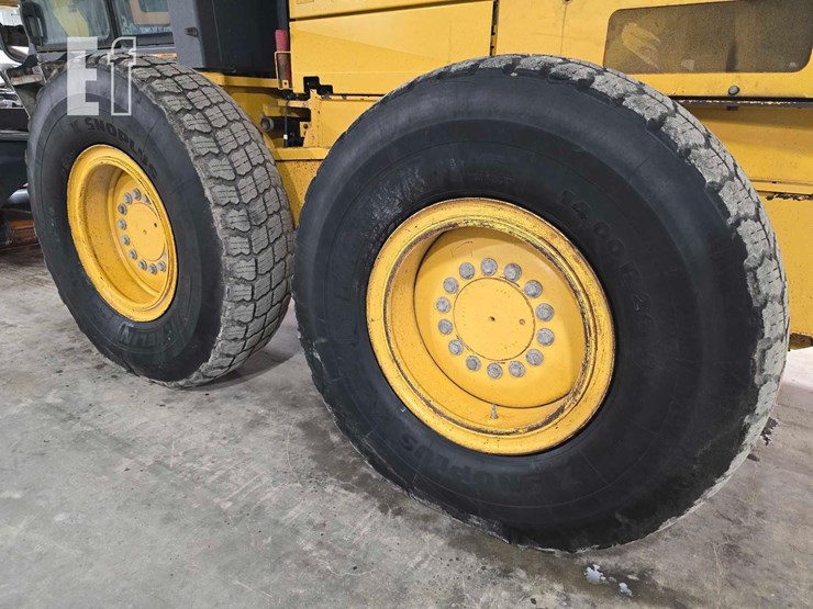 2012-deere-770g-image-31