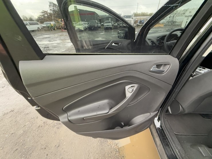 2017-ford-escape-image-22