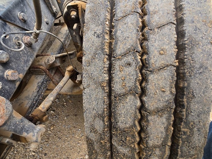 2001-mack-rd690s-image-64