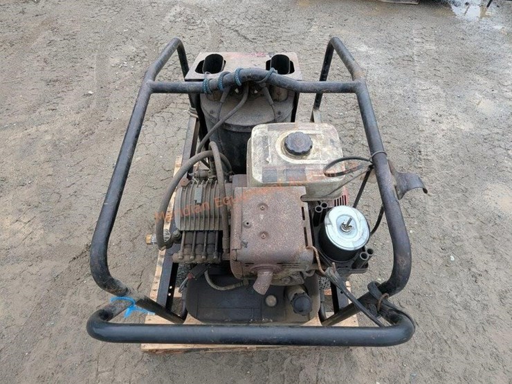 mi-t-m-3504-hot-pressure-washer-image-4