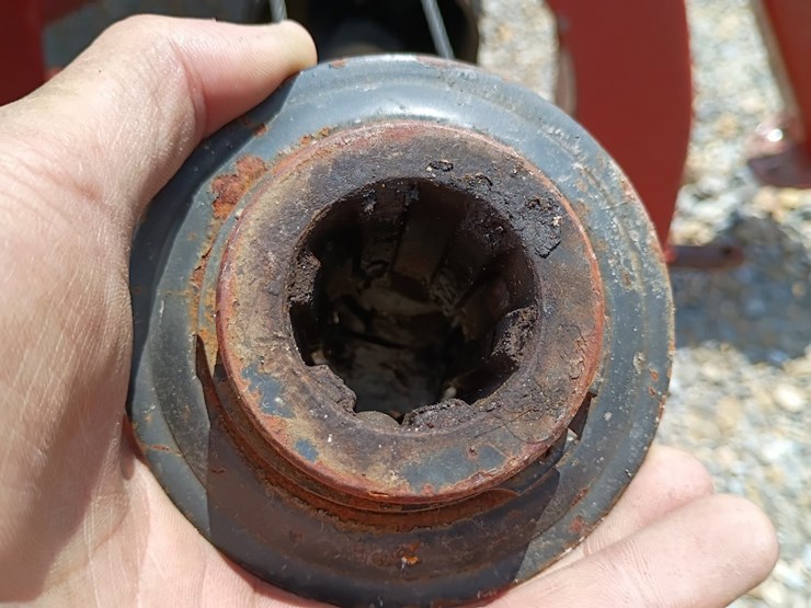 new-holland-616-image-11