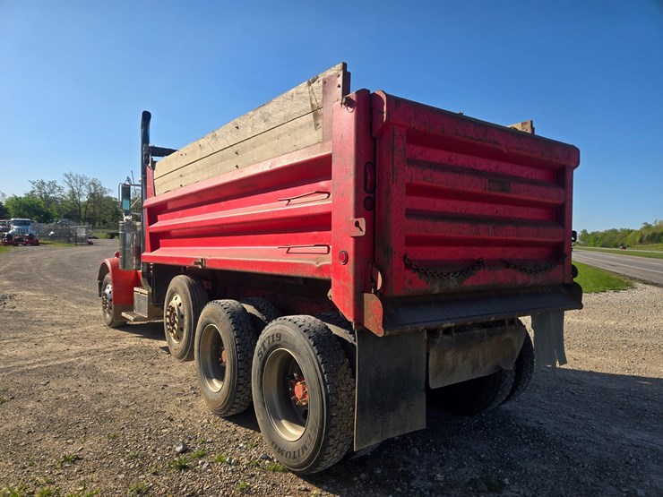 1987-peterbilt-379-image-11