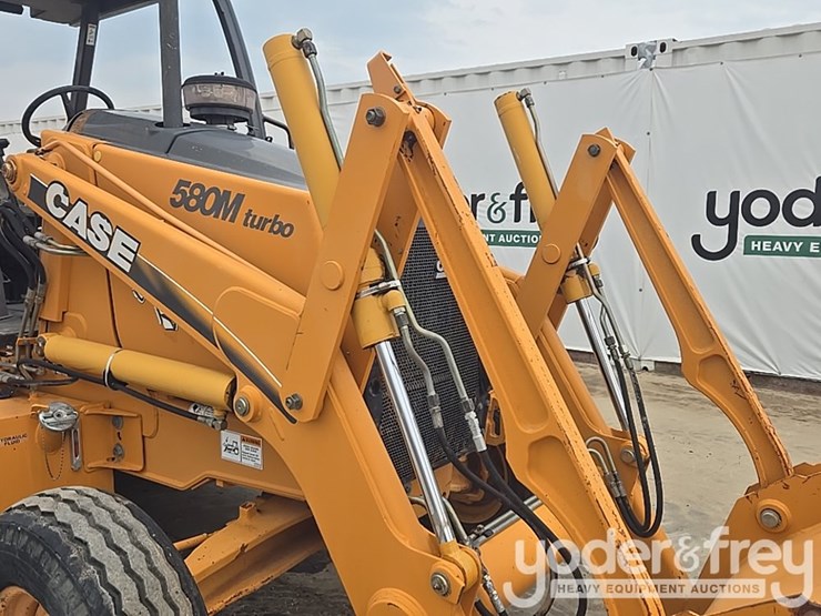 2004-case-580m-image-28