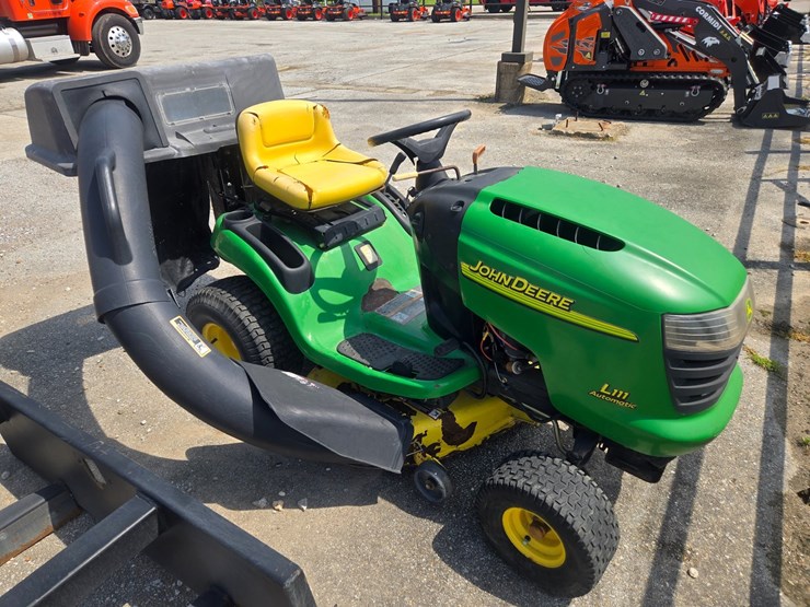 john-deere-l111-image-10