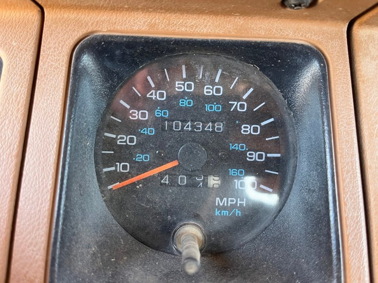 1995-jeep-wrangler-image-17