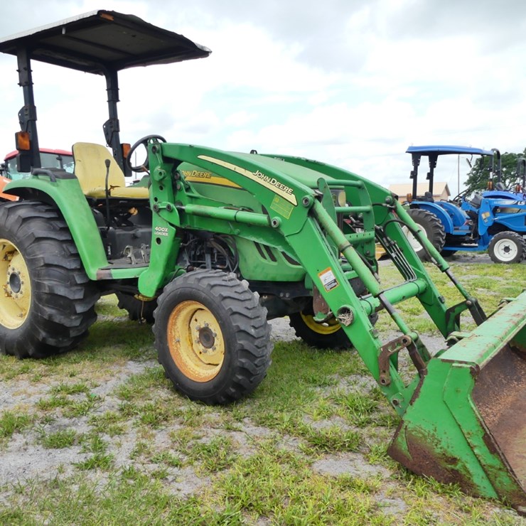 JOHN DEERE 4320