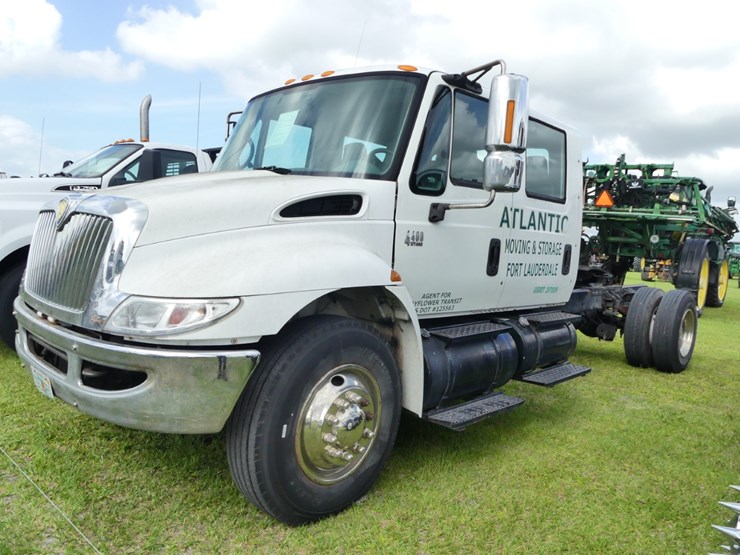 2003-international-4400-image-1
