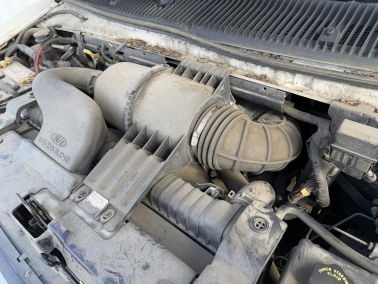 2005-ford-e150-image-13