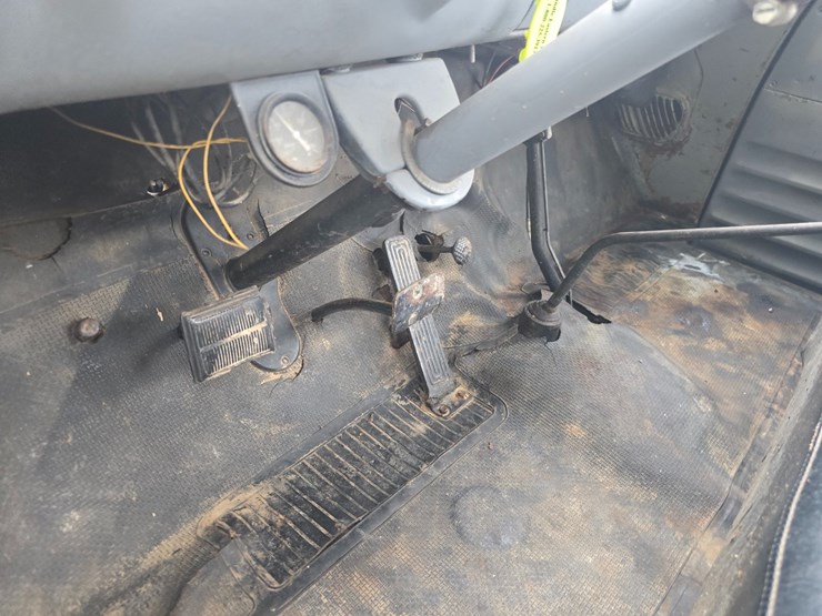 1958-chevrolet-apache-image-31