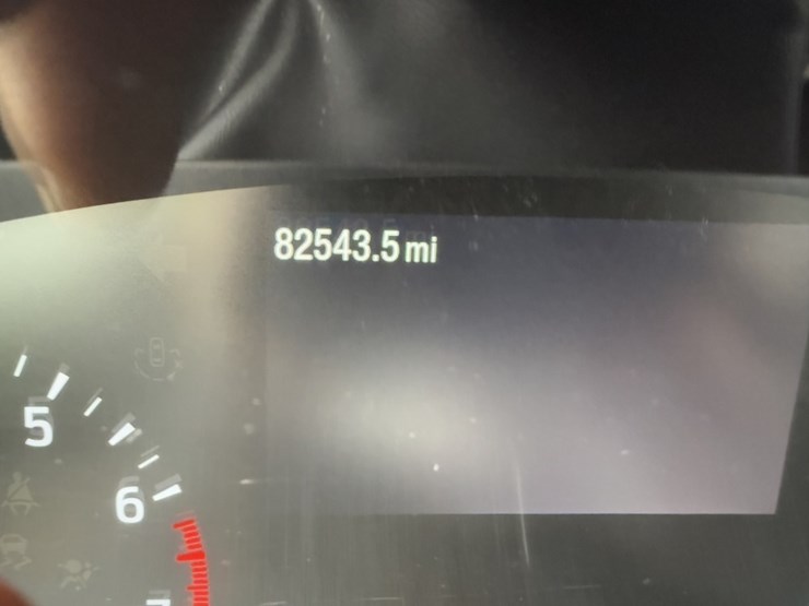 2021-ford-explorer-image-28