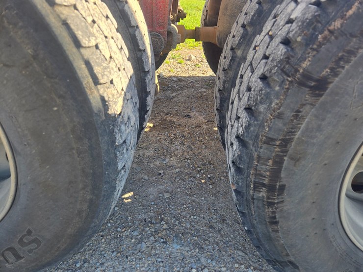 1987-peterbilt-379-image-96