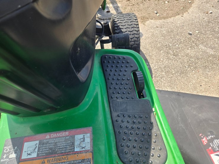 john-deere-l111-image-22