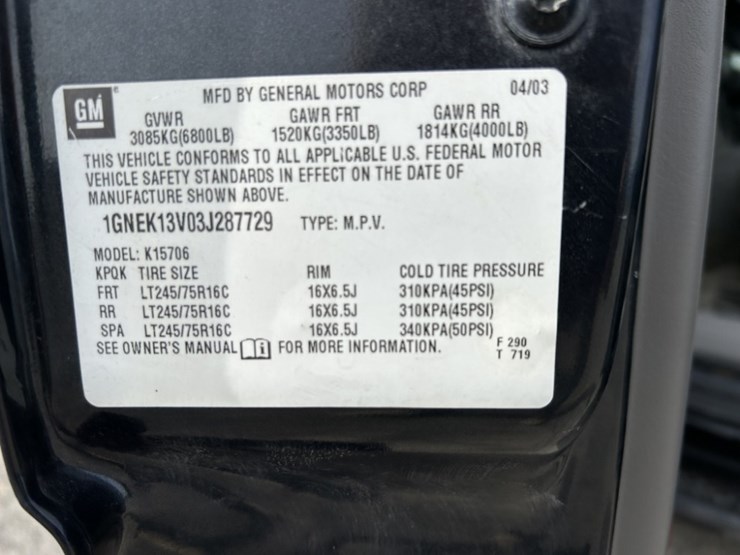 2003-chevrolet-tahoe-image-16