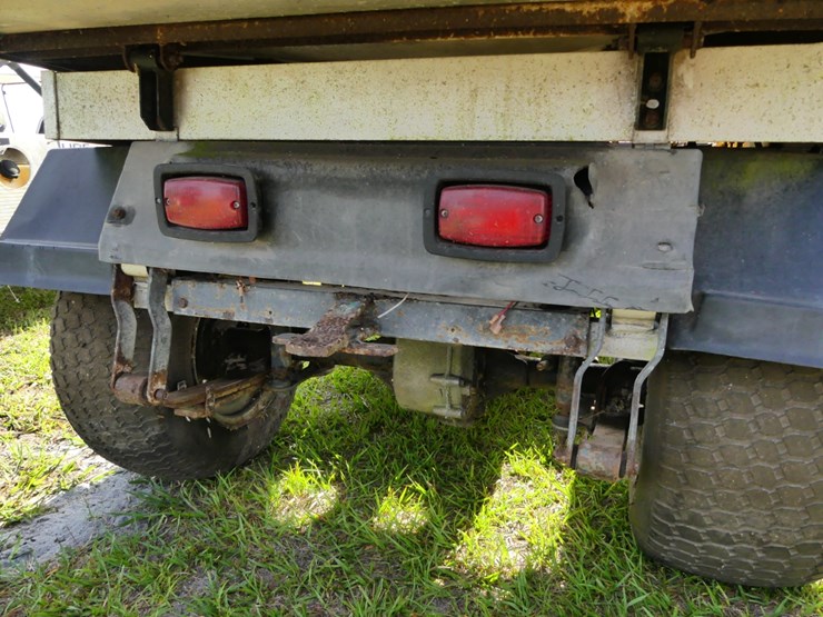 club-car-carryall-252-image-8