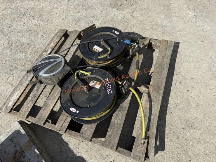 ~50'-retractable-air-hoses-&-electrical-cord-reel-image-8