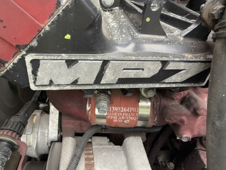 2013-mack-cxu613-tri-axle-truck-tractor-image-12