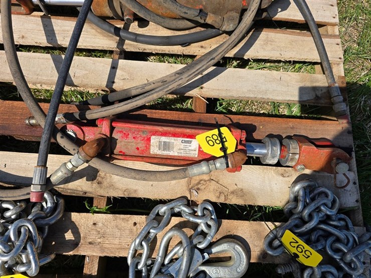 #589-•-chief-hydraulic-cylinder-image-1