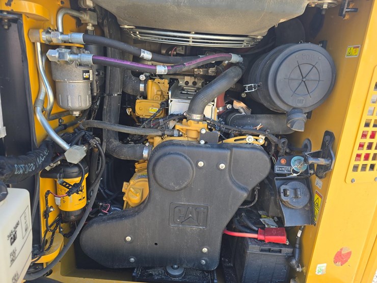 2023-caterpillar-299d3-xe-image-56