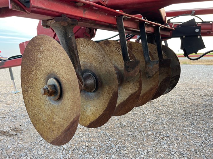 case-ih-3900-image-16