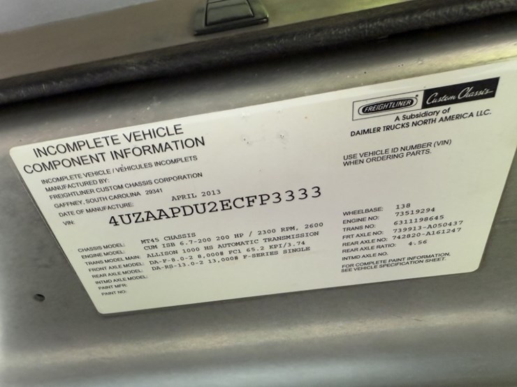 2014-freightliner-mt45-image-23