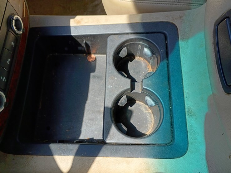 2008-chevrolet-tahoe-image-45