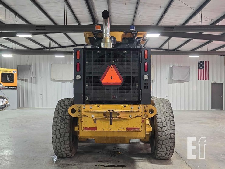 2012-deere-770g-image-8