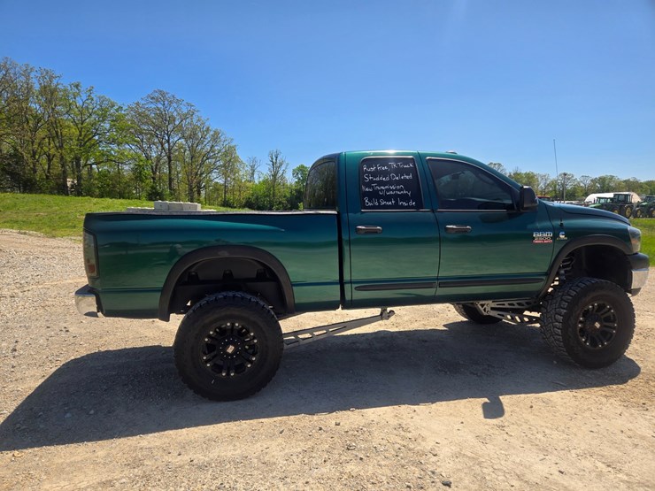 2008-dodge-ram-2500-image-14
