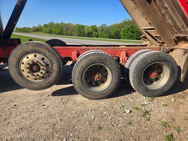 1987-peterbilt-379-image-77