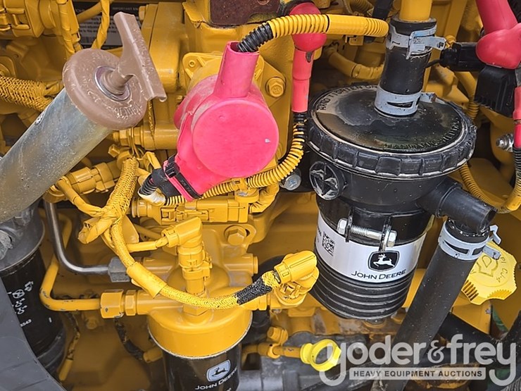 2018-deere-310l-image-66