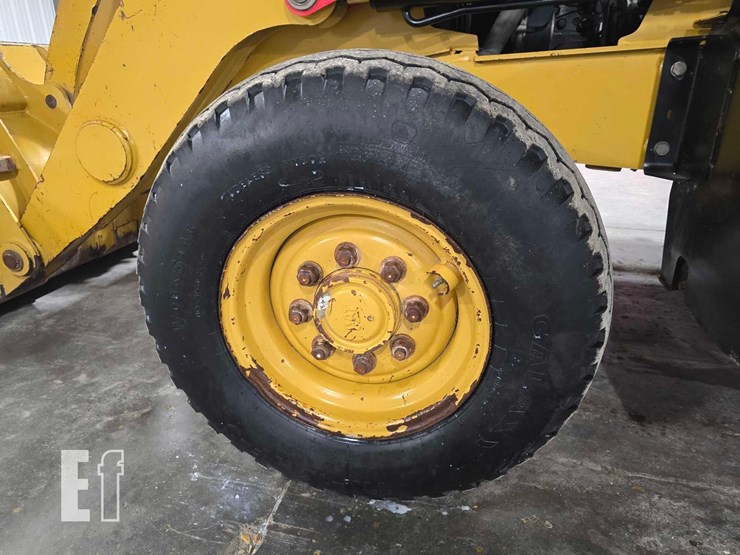 2016-caterpillar-415f2-image-30