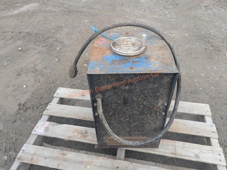 miller-thunderolt-welder-image-4