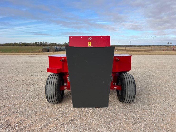 2017-massey-ferguson-1840-image-8