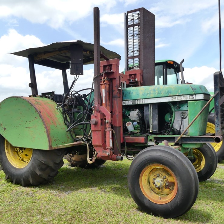 JOHN DEERE 2555