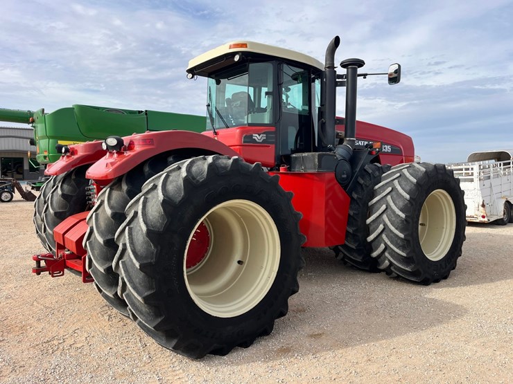 2009-versatile-435-image-15