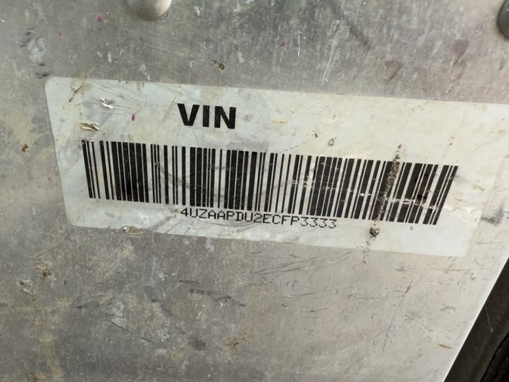 2014-freightliner-mt45-image-22