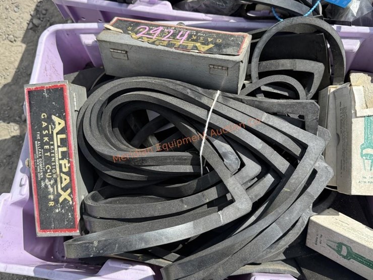 gaskets,-cutters,-king-pin-set,-etc.-image-4