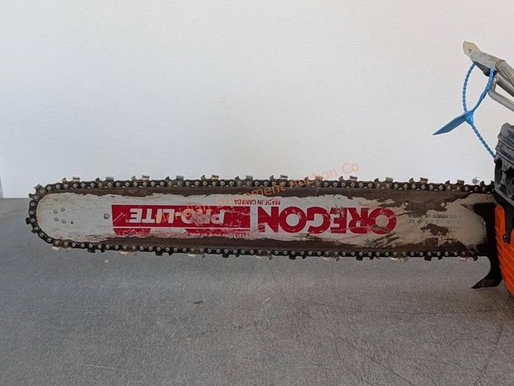 husqvarna-model-61-rancher-chainsaw-image-3