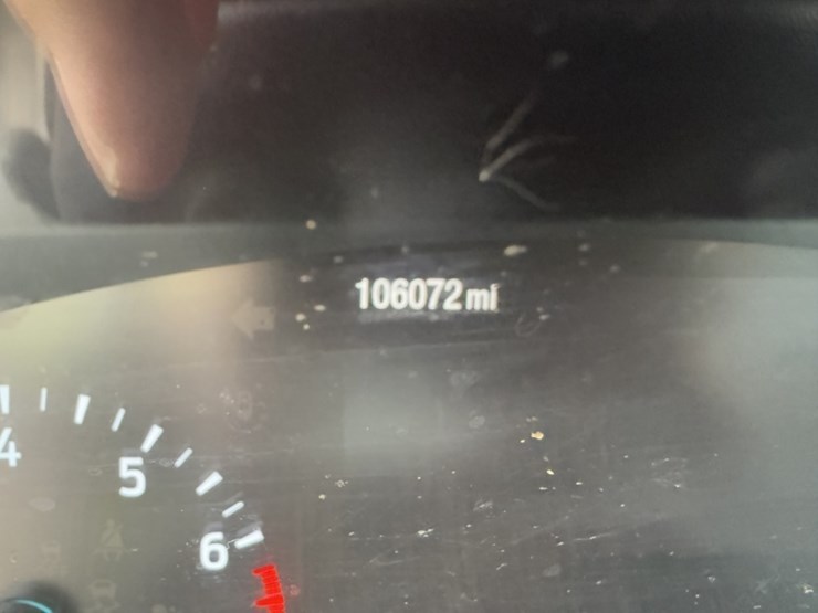 2020-ford-explorer-image-28