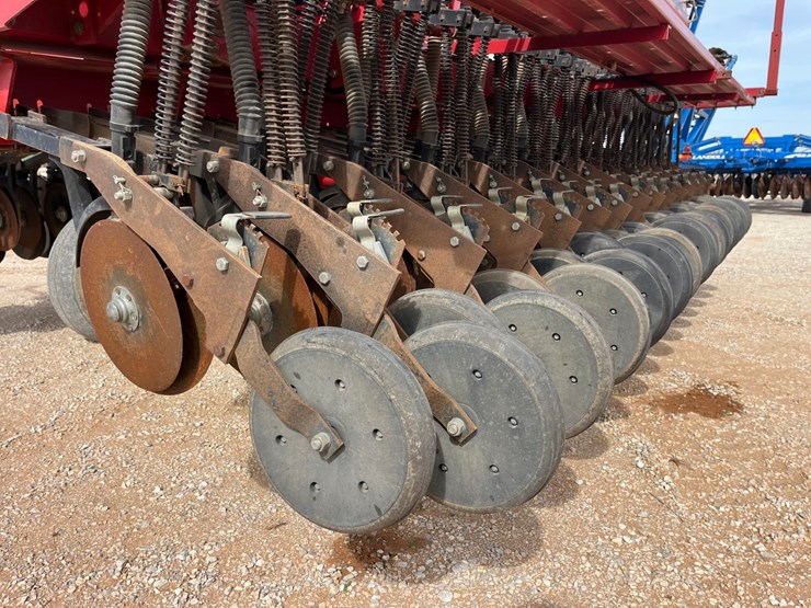 case-ih-5500-image-11