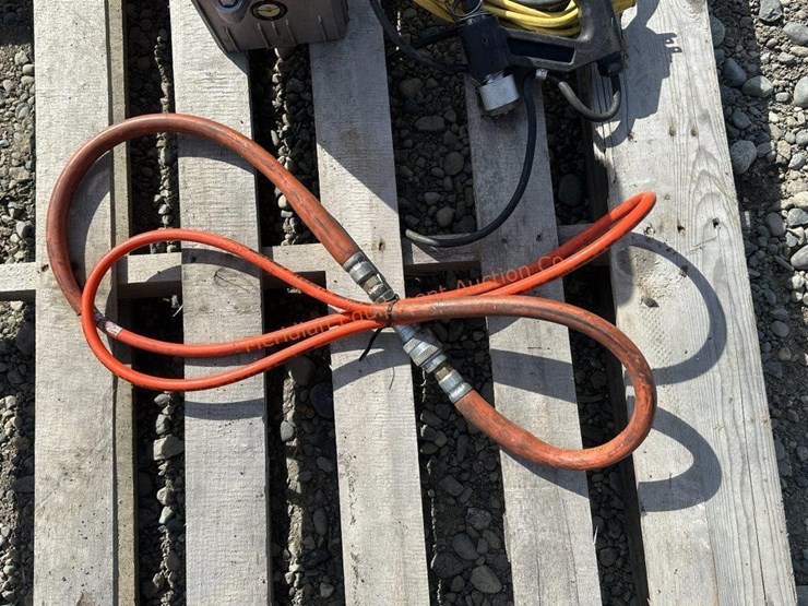 hydraulic-hand-pump-image-3