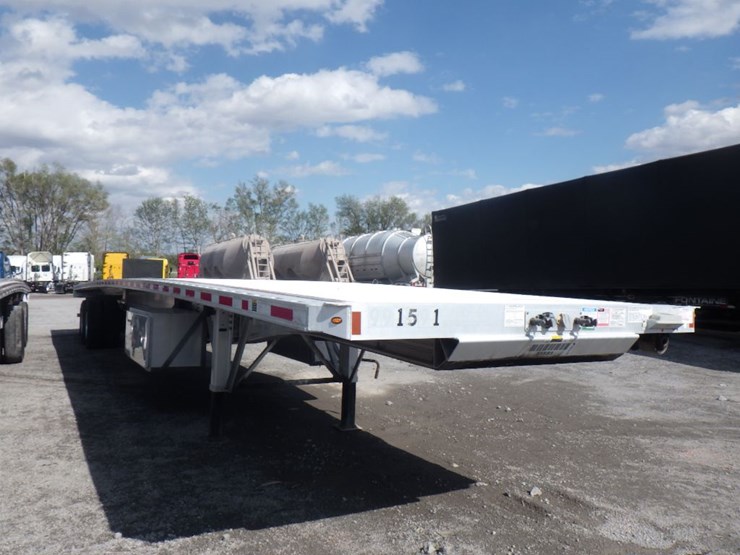 2023-fontaine-flatbed-image-3