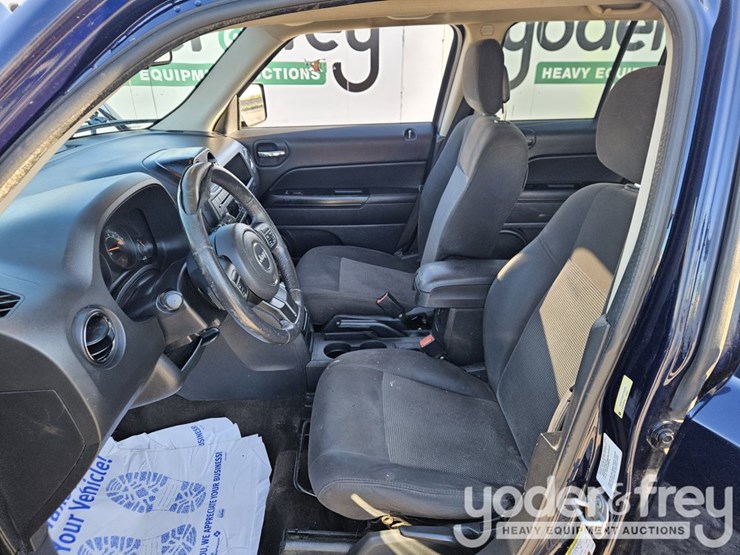 2014-jeep-patriot-image-19