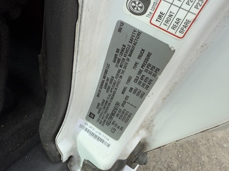 2012-chevrolet-colorado-image-10