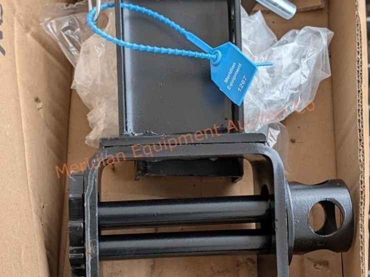 6--stake-pocket-winches-image-4