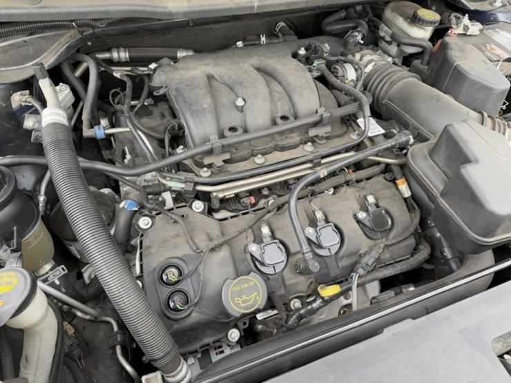 2017-ford-explorer-image-11