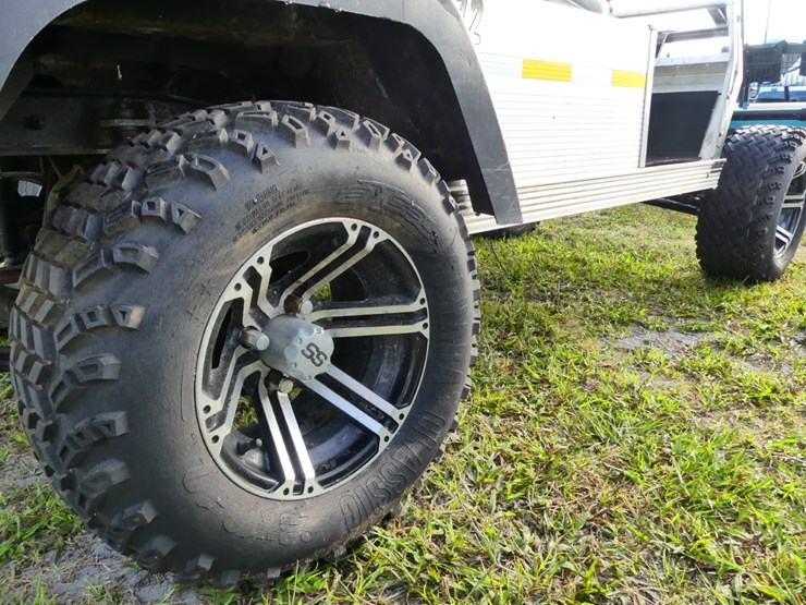 club-car-turf-2-image-6