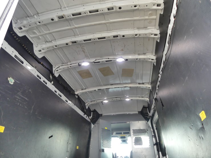 2019-ford-transit-image-8