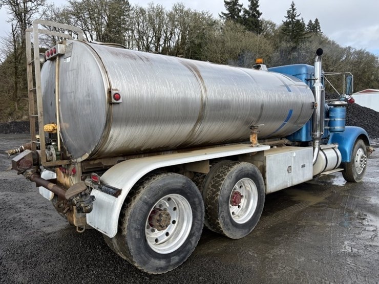 kenworth-w900-image-5